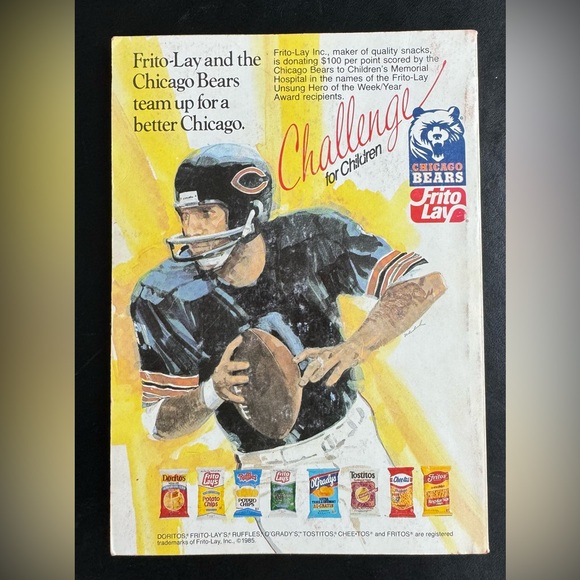 VINTAGE - NFL Football - Chicago Bears - 1988 Media Guide - Picture 2 of 2
